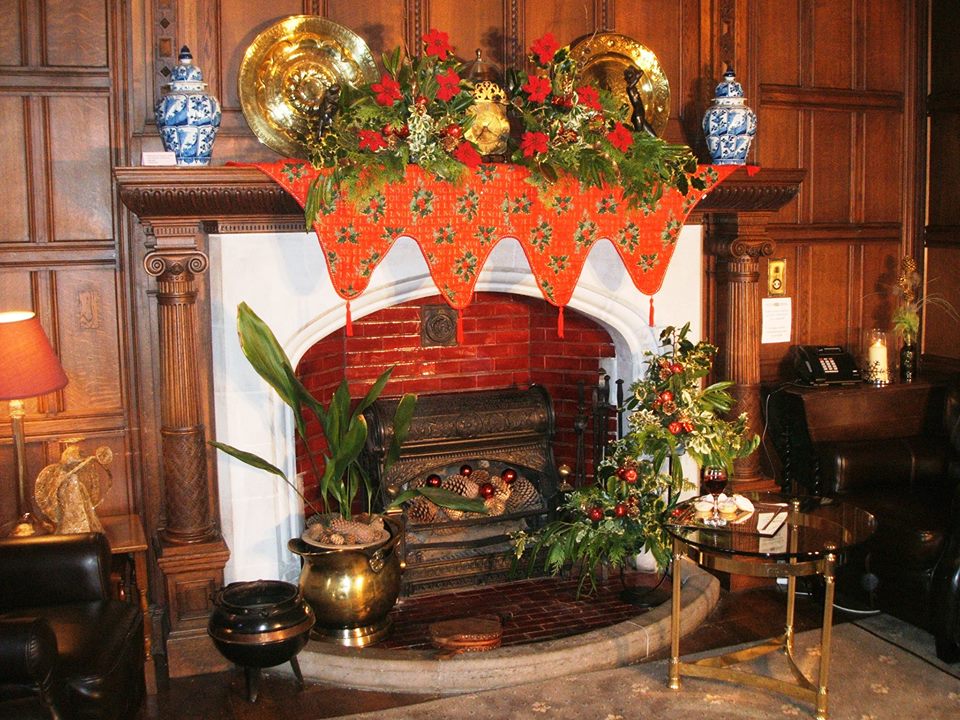 christmas front hall (good shot)  Welsh Country
