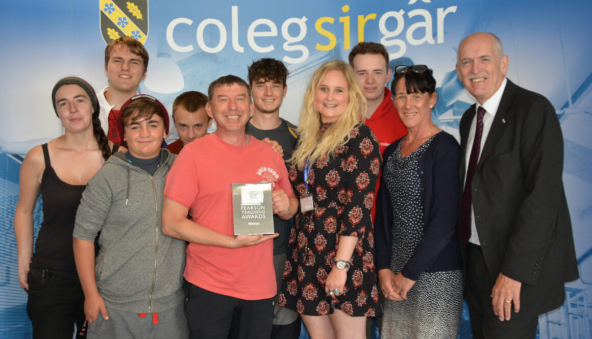 Lecturer Presented with Pearson Teaching Award