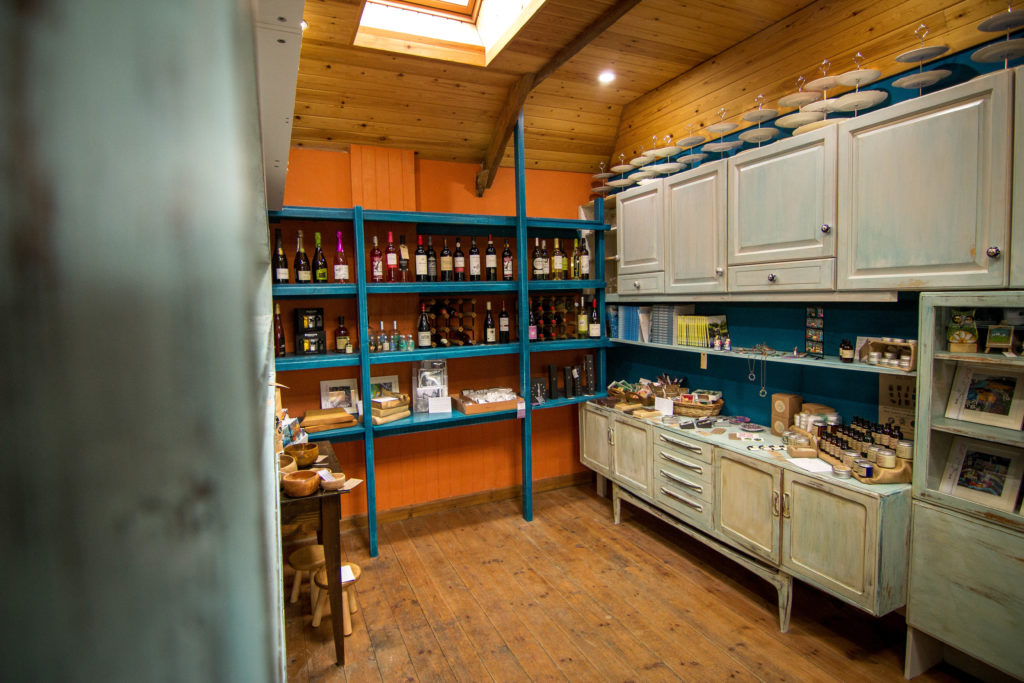 Building The Link Between Food and Drink With Tourism
