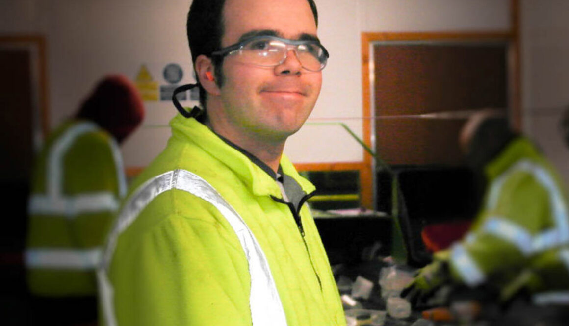 Dafydd Opens Door for Welsh Language Apprentices