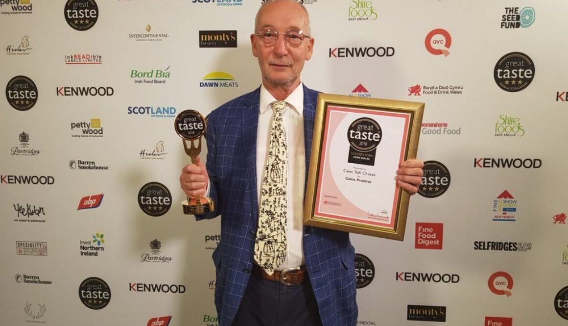 Golden Fork Awarded to Caws Teifi Cheese