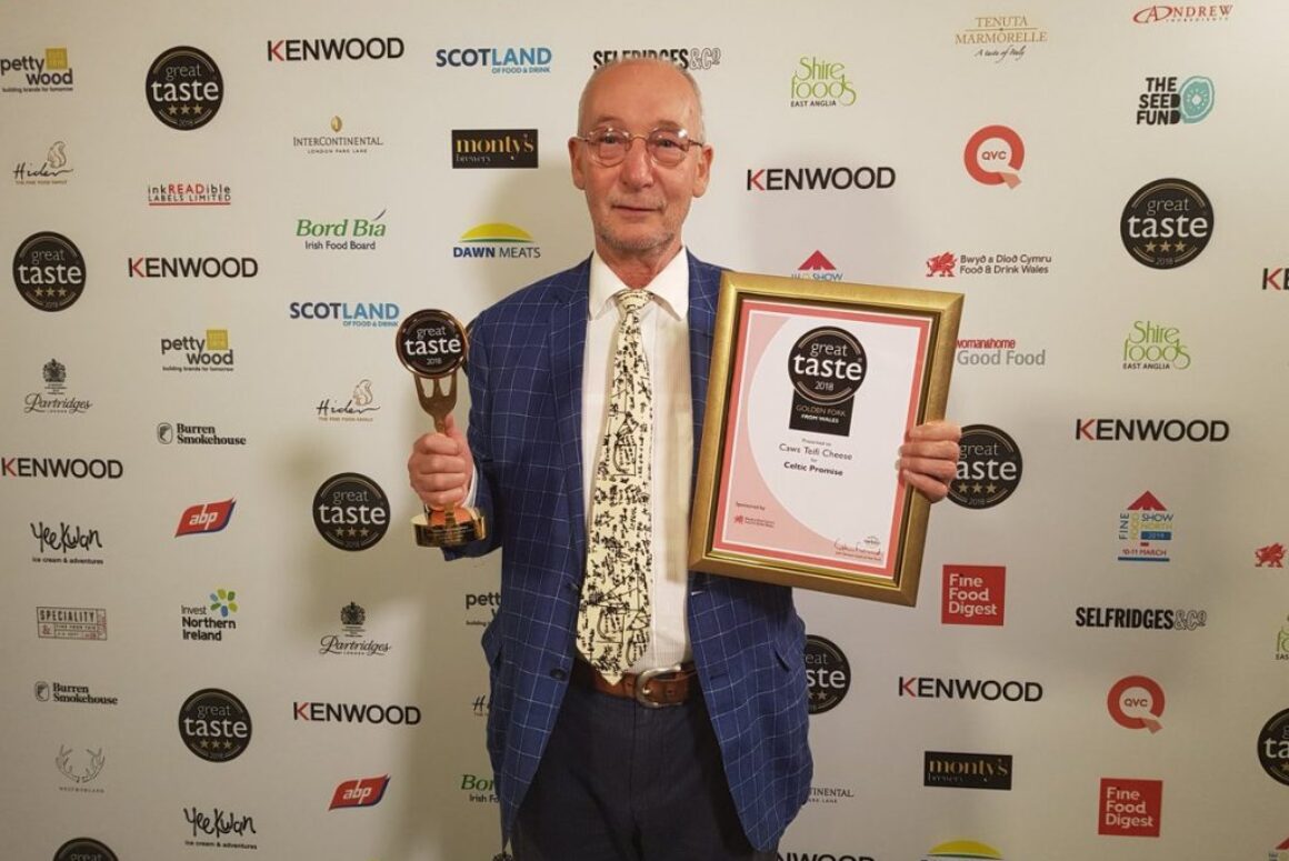 Golden Fork Awarded to Caws Teifi Cheese
