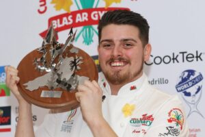 Junior Chef of Wales Champions Gun for National Title