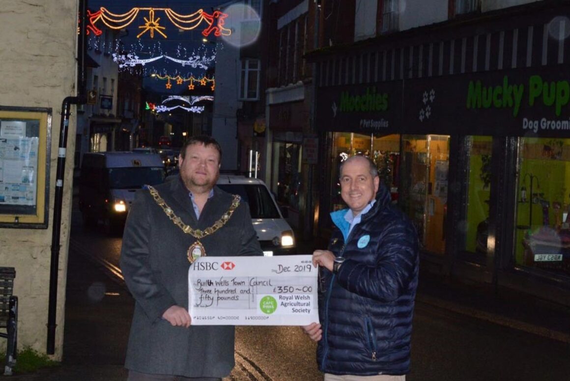Royal Welsh Agricultural Society Sponsor Builth Wells Christmas Lights