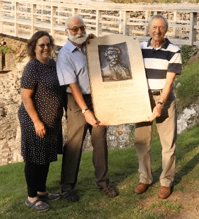 Small Welsh town’s video captures Hungarian hearts