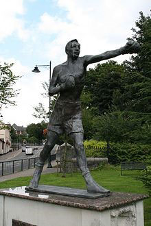 Statue of Eddie Thomas