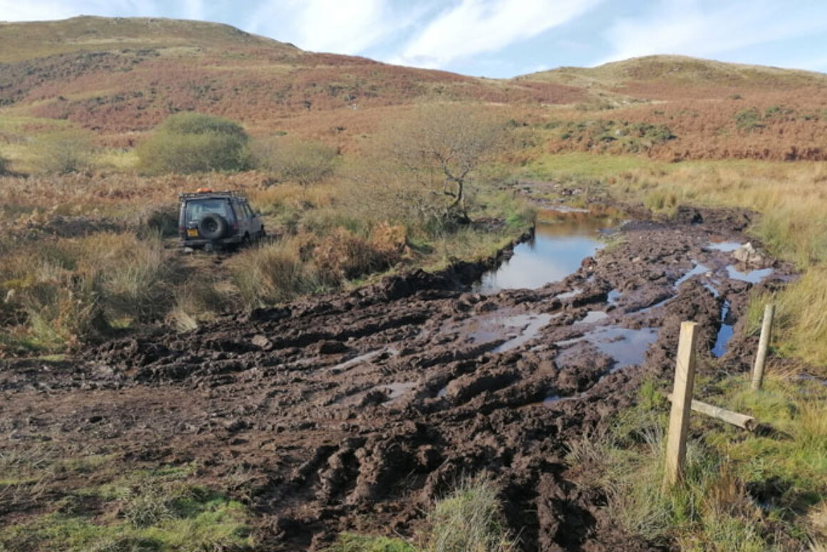 Gwynedd Council Helps Solve 4×4 Problems on the Wales Coastal Path in South Meirionnydd