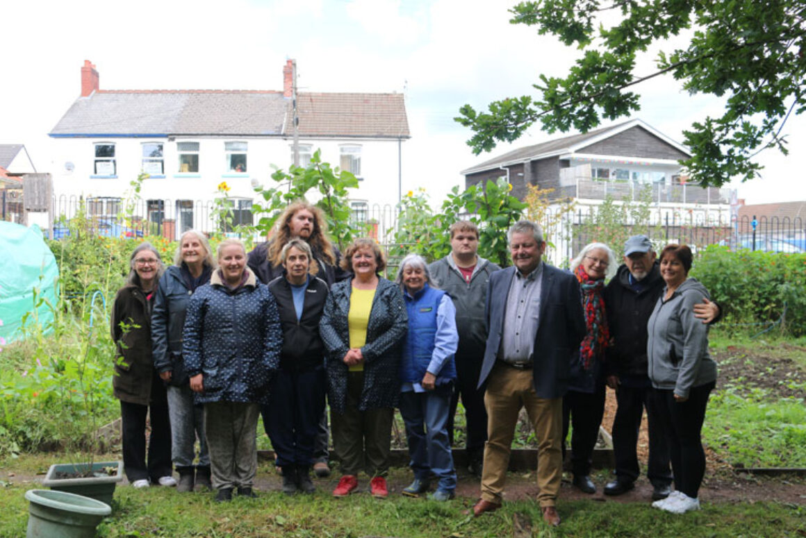 Local Community Groups Collect 10 Awards at Wales in Bloom Competition
