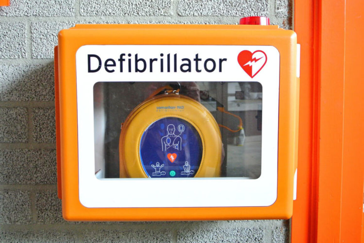 Defibrillators Ahead of Welsh Conservative Debate