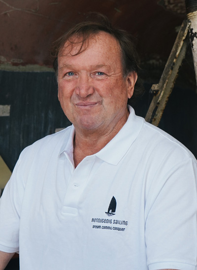 Dafydd Hughes circumnavigates the world with Nanteos challenge