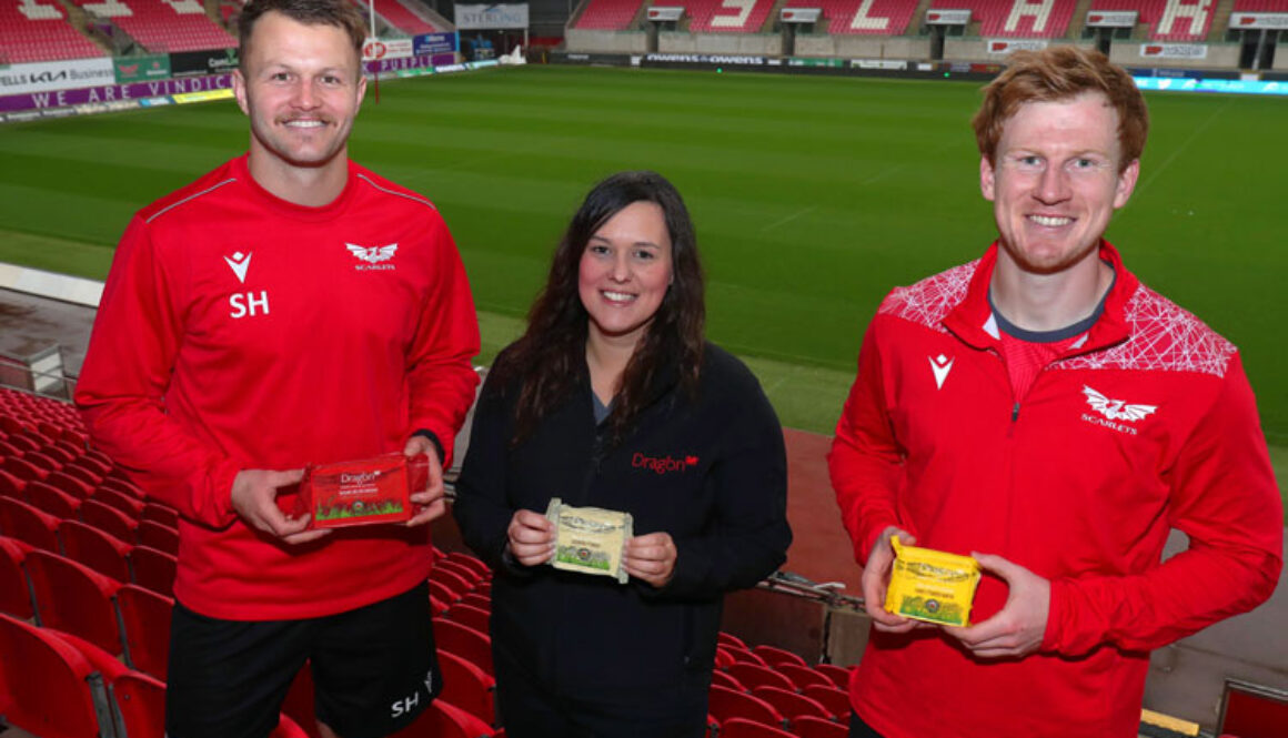 Say Cheese! Dragon joins Scarlets Family