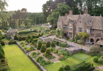 Wyndcliffe Court