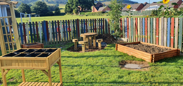 Powys Nature Partnership helps create community sensory garden