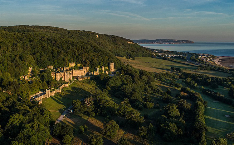 Gwrych Castle, Llanddulas