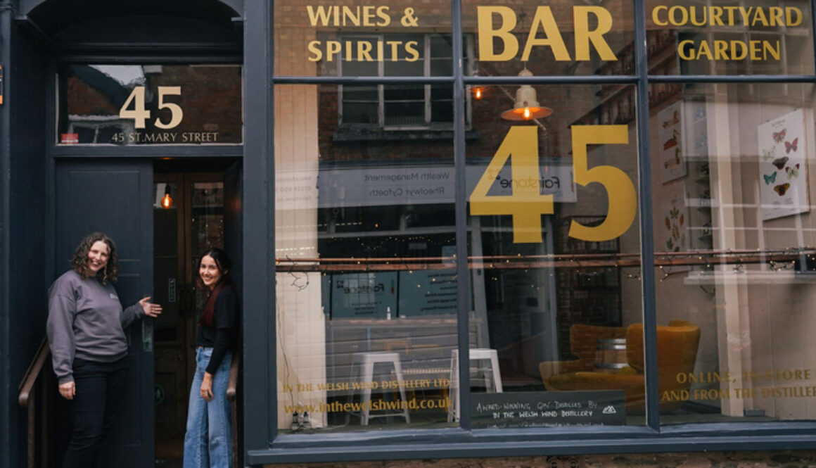New Gin Bar opens doors in Cardigan