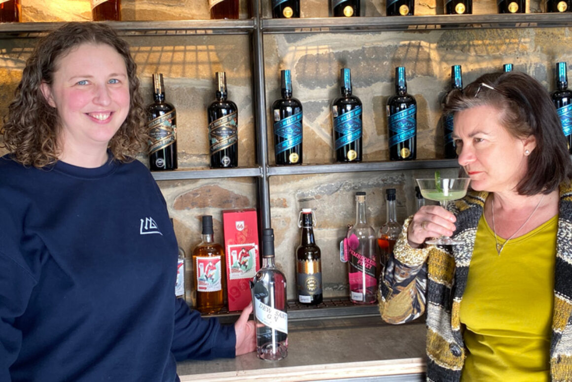Minister Visits In the Welsh Wind Distillery for St David’s Day
