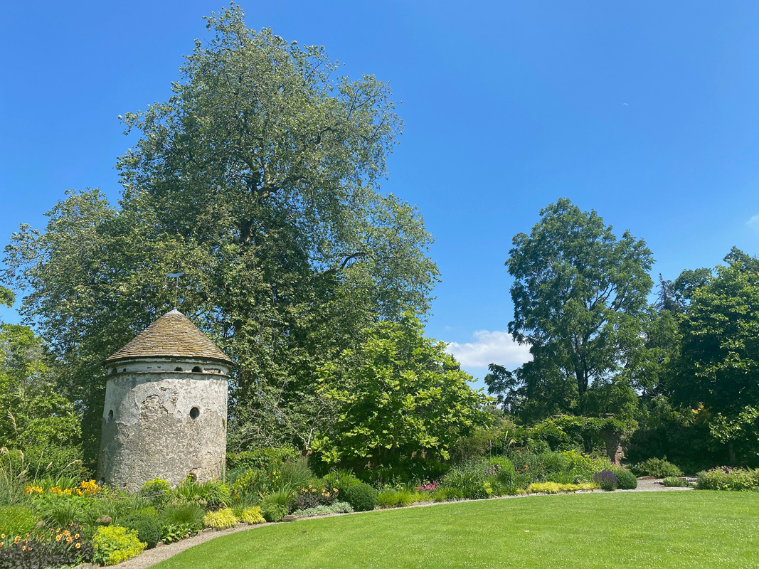 Llanover Garden