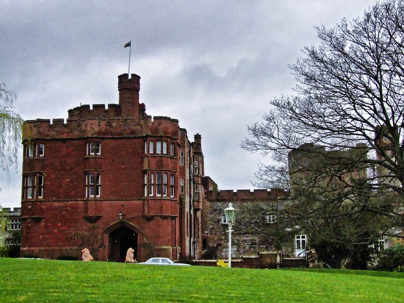 Is This The Poshest Wetherspoons in the UK?