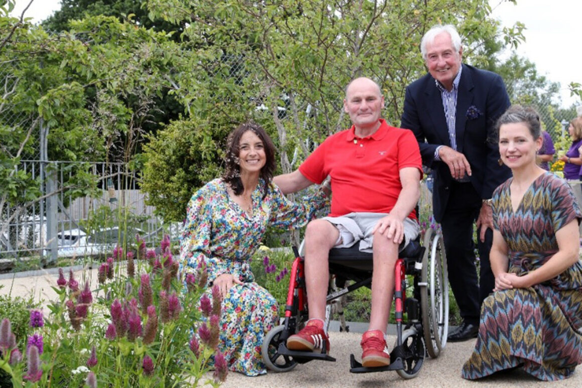 Sir Gareth Edwards Celebrates the Opening of Horatio’s Garden Wales
