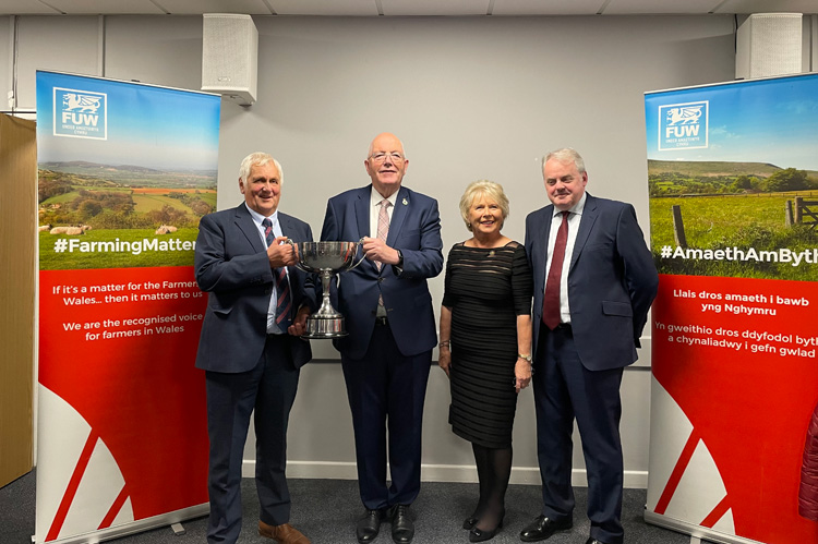 Royal Welsh Agricultural Society stalwarts presented with FUW Award for Outstanding Service to Welsh Agriculture