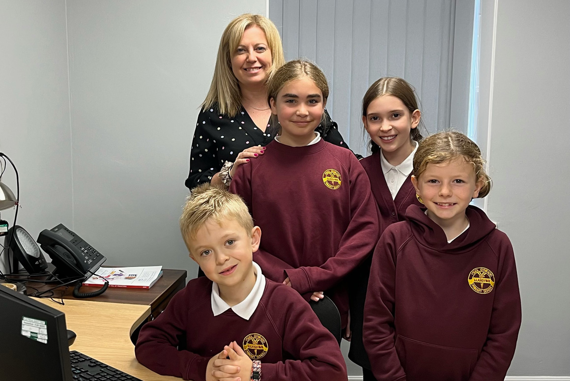Ashmole & Co Ammanford help fund the accountants of the future with donation to Llandybie Primary School