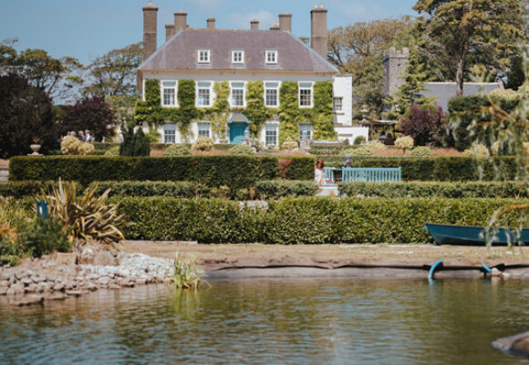 Gileston Manor