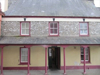 The Red Lion, Llandovery