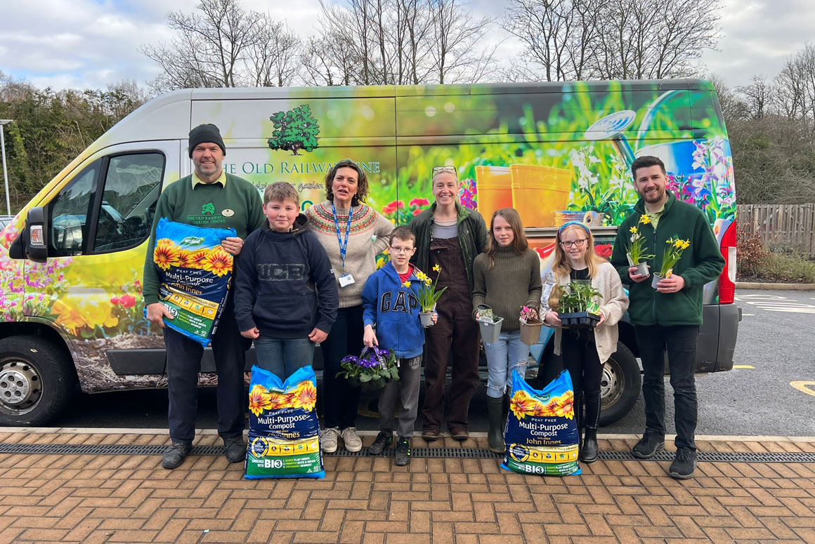 Old Railway Line Garden Centre Donates Plants to Local Primary Schools