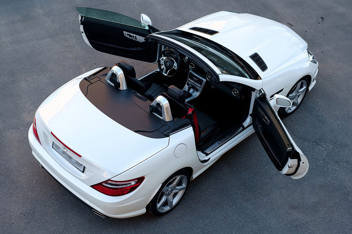 car-2176944_1280