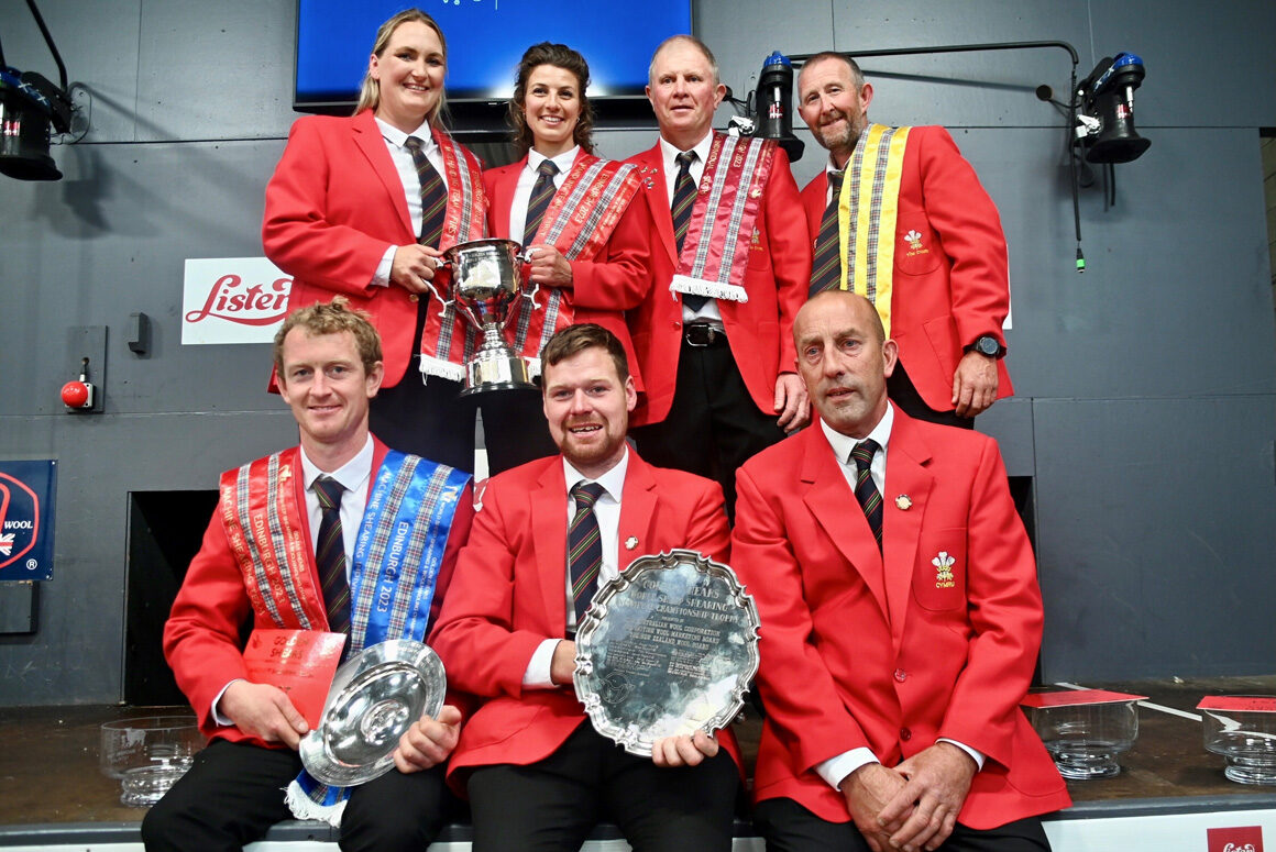 Welsh Shearers and Woolhandlers on Top of the World!