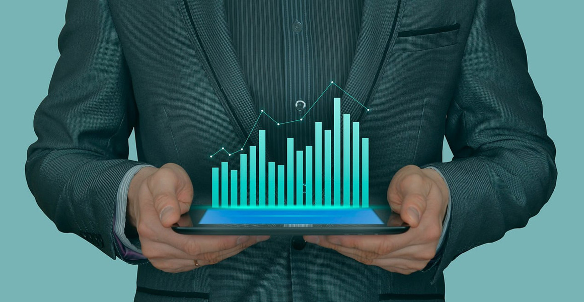 Where will the global economy head in 2023? Recession or inflation?