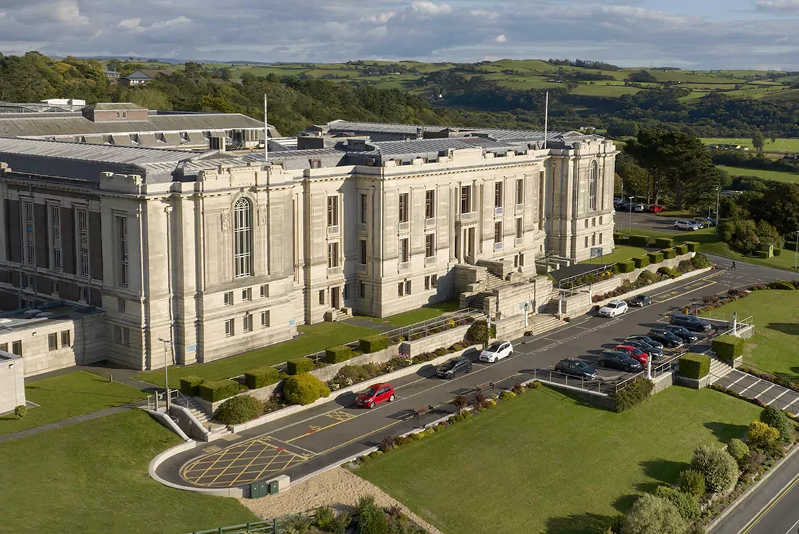 Decolonising the National Art Collection