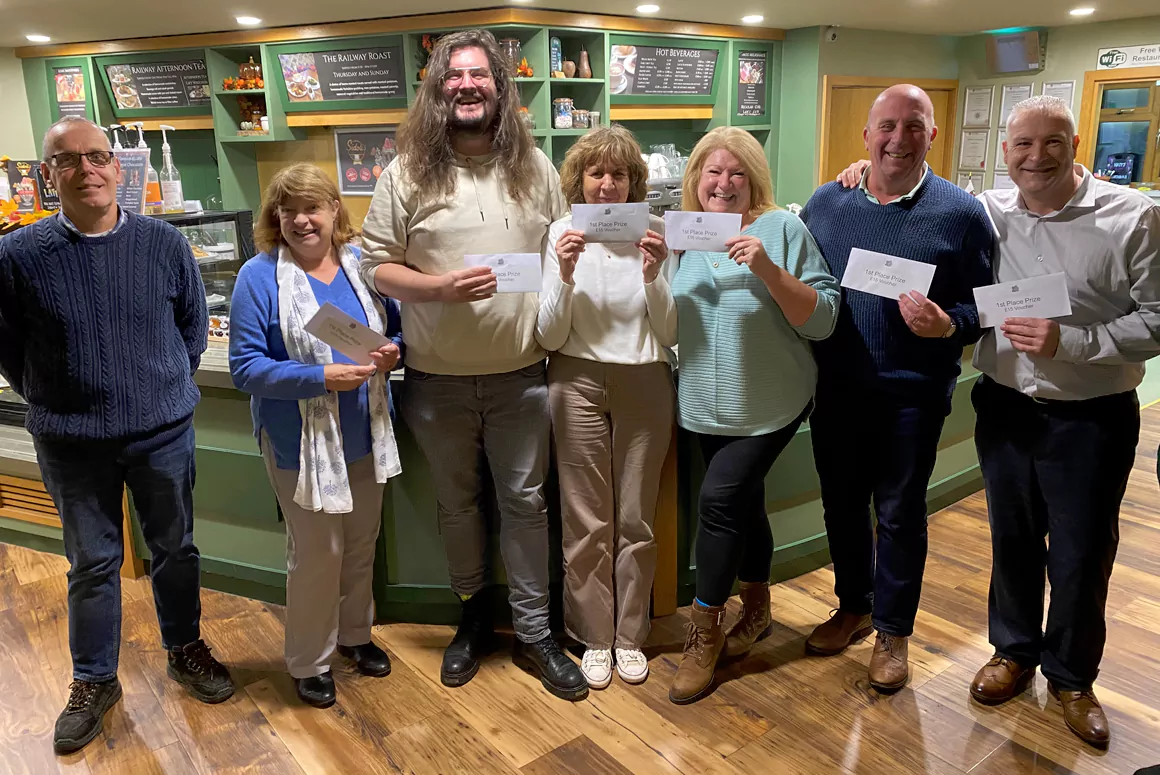Local Garden Centre Raises £1385 for Macmillan Cancer Support