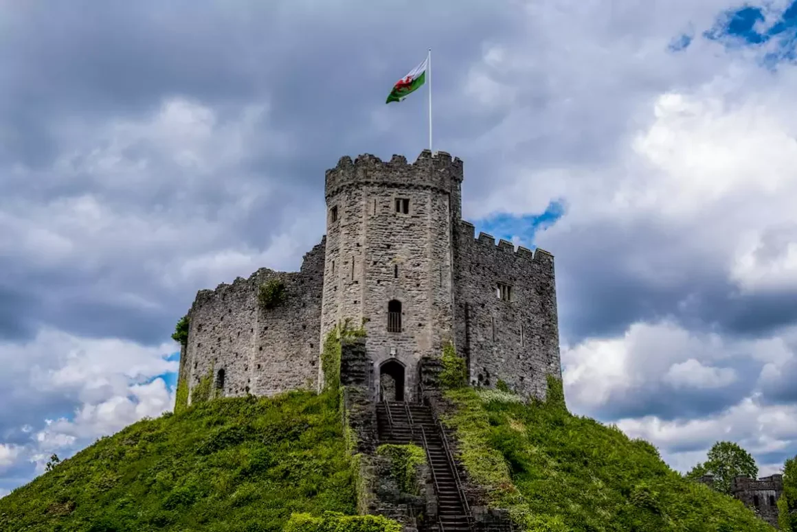 10 Activities to Enjoy on a Budget for Single Parent Families in South Wales