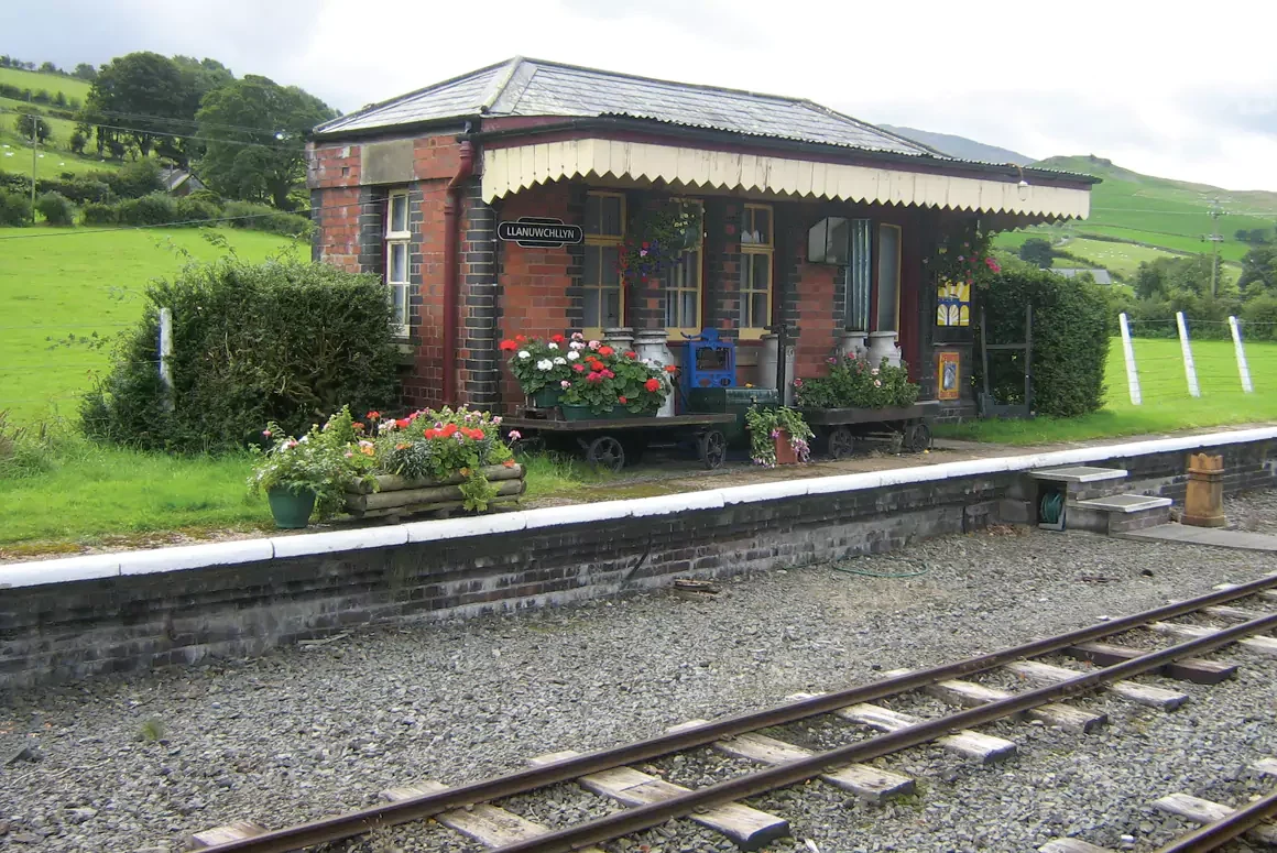 Bala, Gateway to Snowdonia