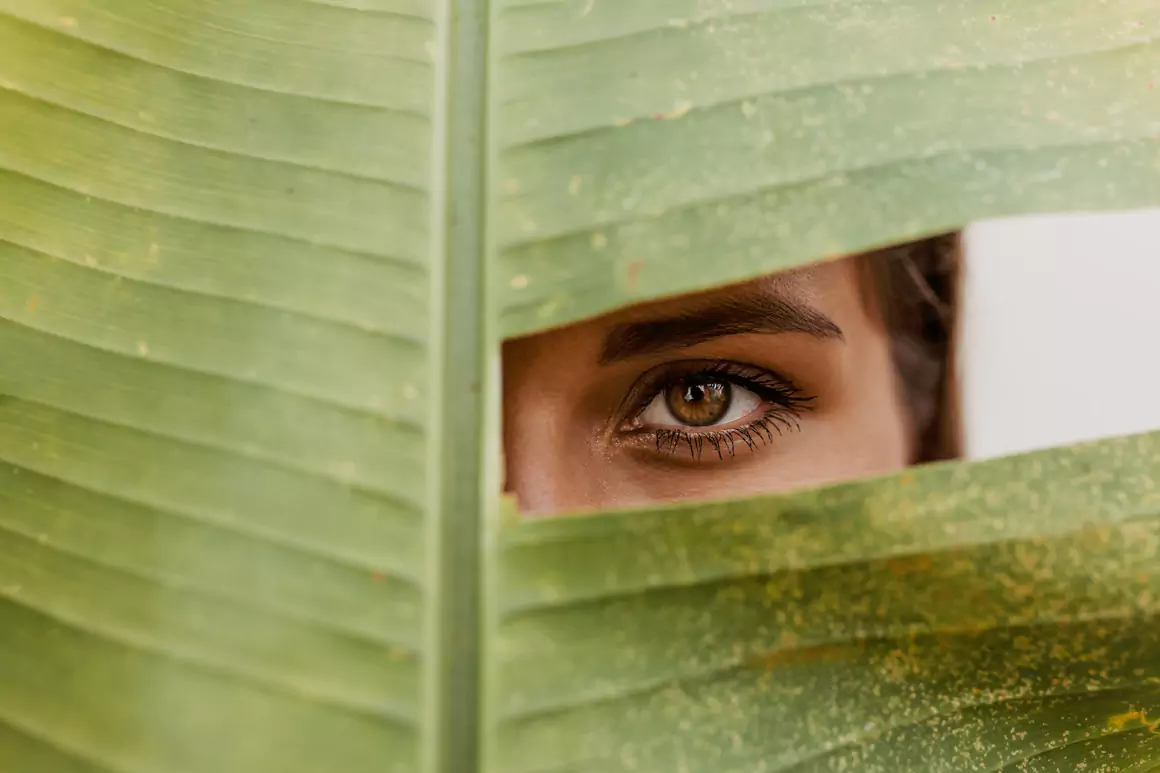 Top 5 Apps to Change Eye Color