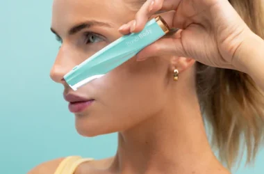 Dermaplane LED Face Peach Fuzz Remover from Bondi Body