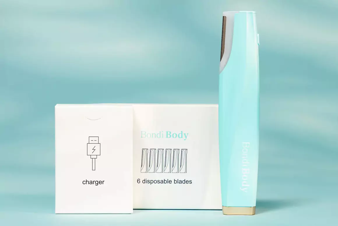 Dermaplane LED Face Peach Fuzz Remover from Bondi Body