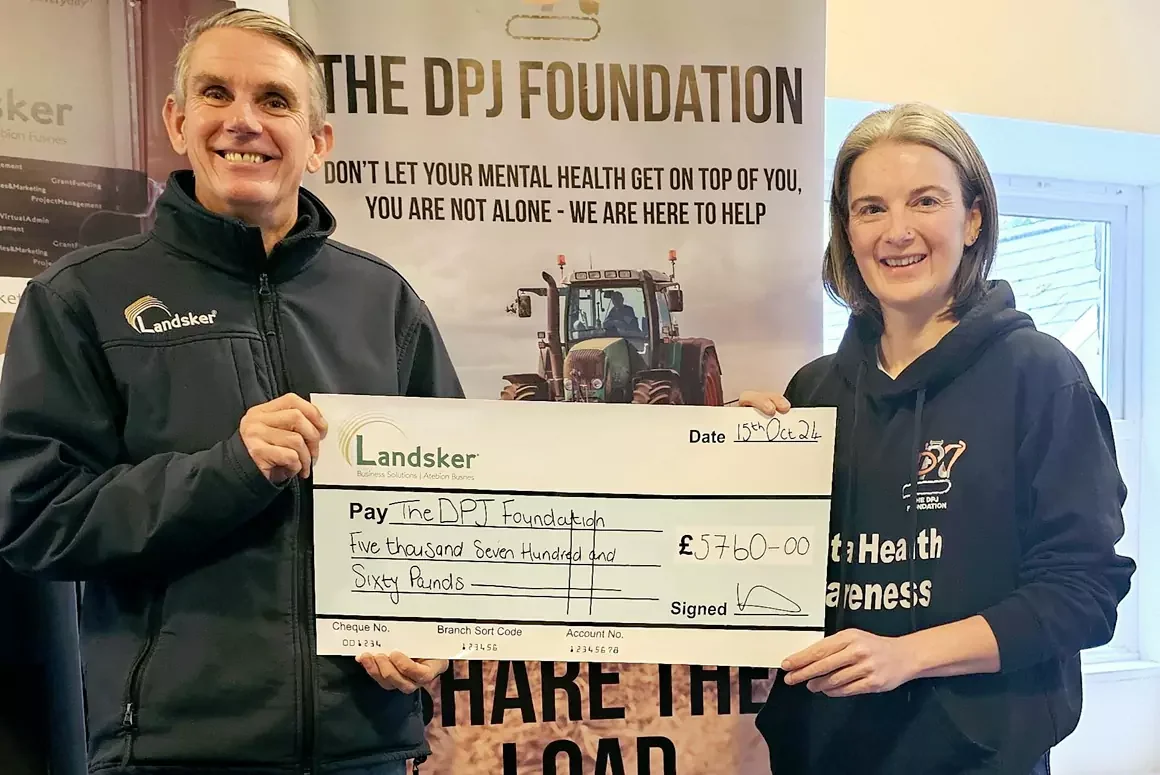Landsker Business Solutions Present Local Charity with £5760