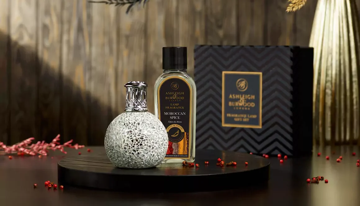 Frosted Bloom Fragrance Lamp Gift Set from Ashleigh & Burwood