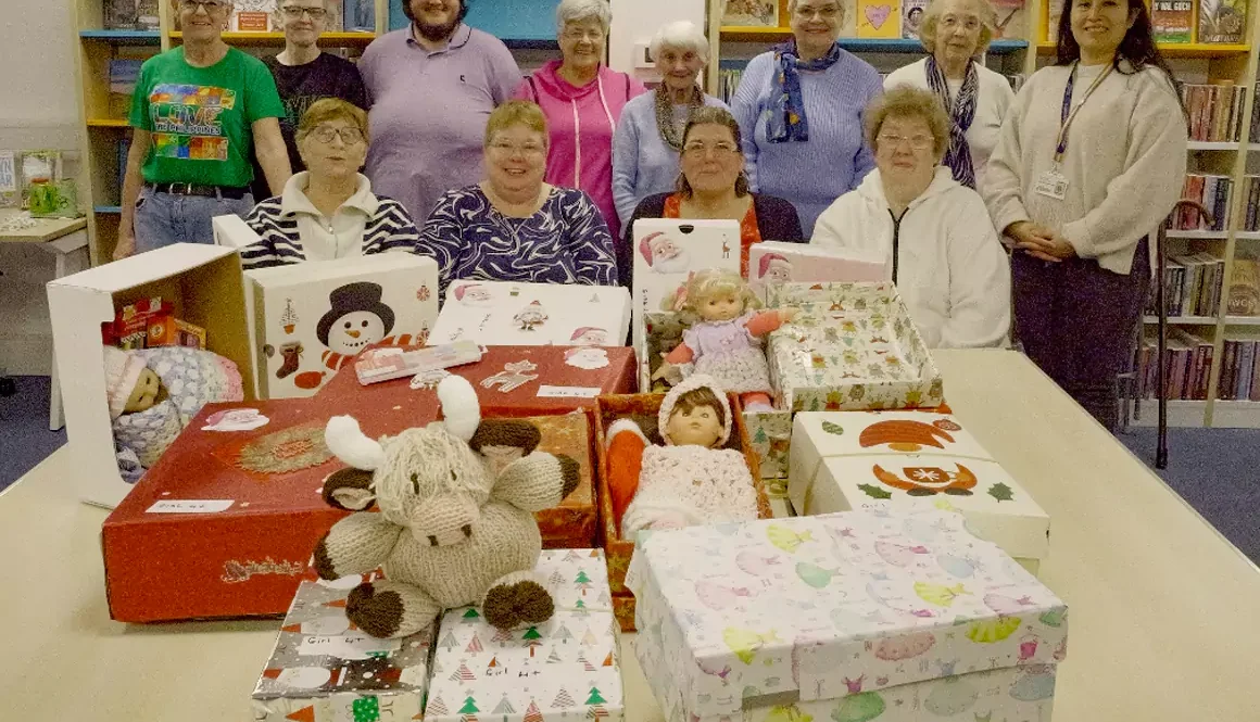Rhymney Library Hub’s Knit and Natter Group Spreads Christmas Cheer