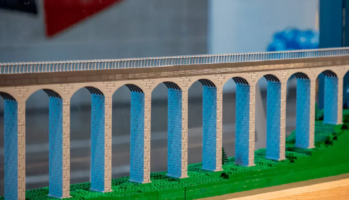 Wrexham Unveils LEGO Pontcysyllte Aqueduct Model in Campaign to Reach 10,000 Votes
