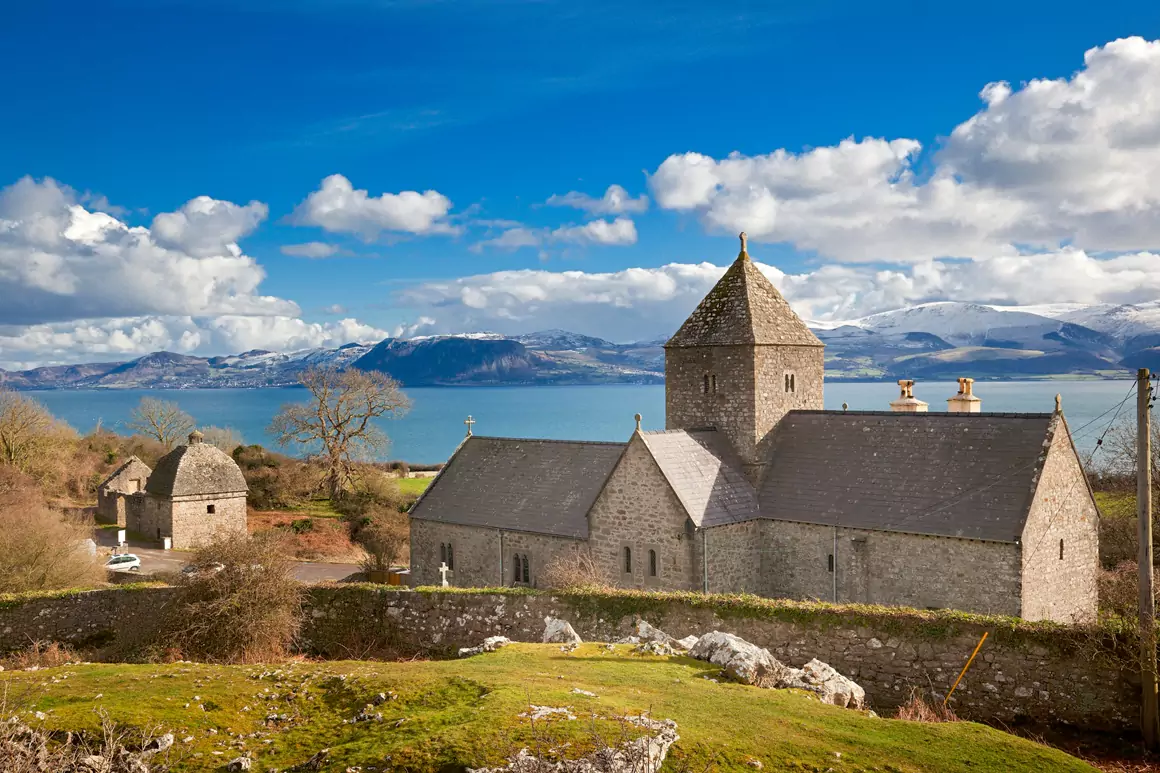 Priordy Penmon/Penmon Priory