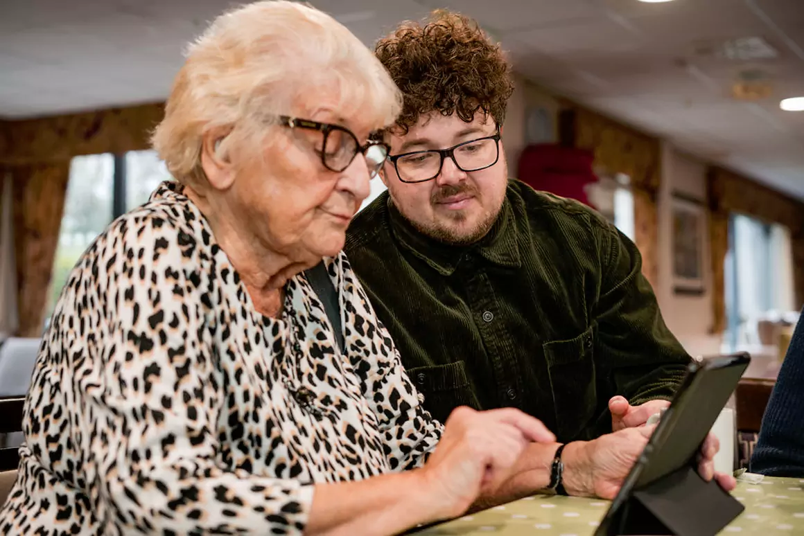 ‘Pont Digidol’ Aspiring to Bridge the Digital Gap for Residents in North Wales