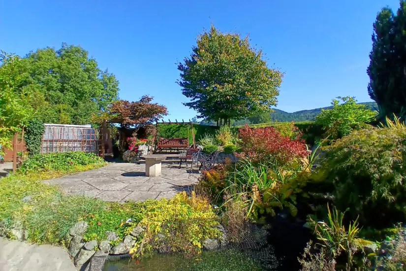 Leighton Gardens