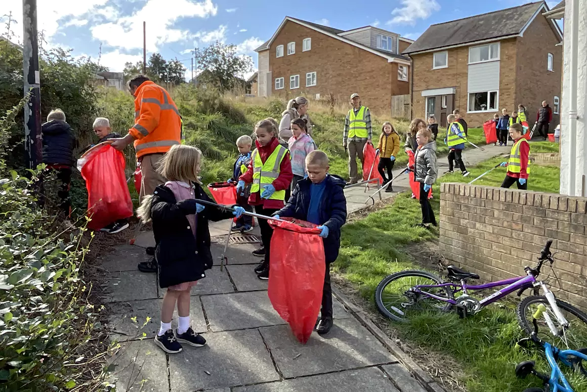 Nearly 3,000 Bags of Litter Removed by Volunteers