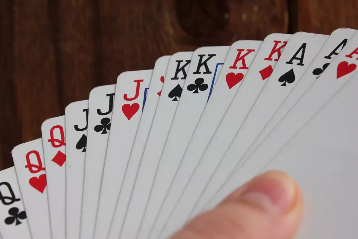 Bryncir – Welsh Card Game for Five