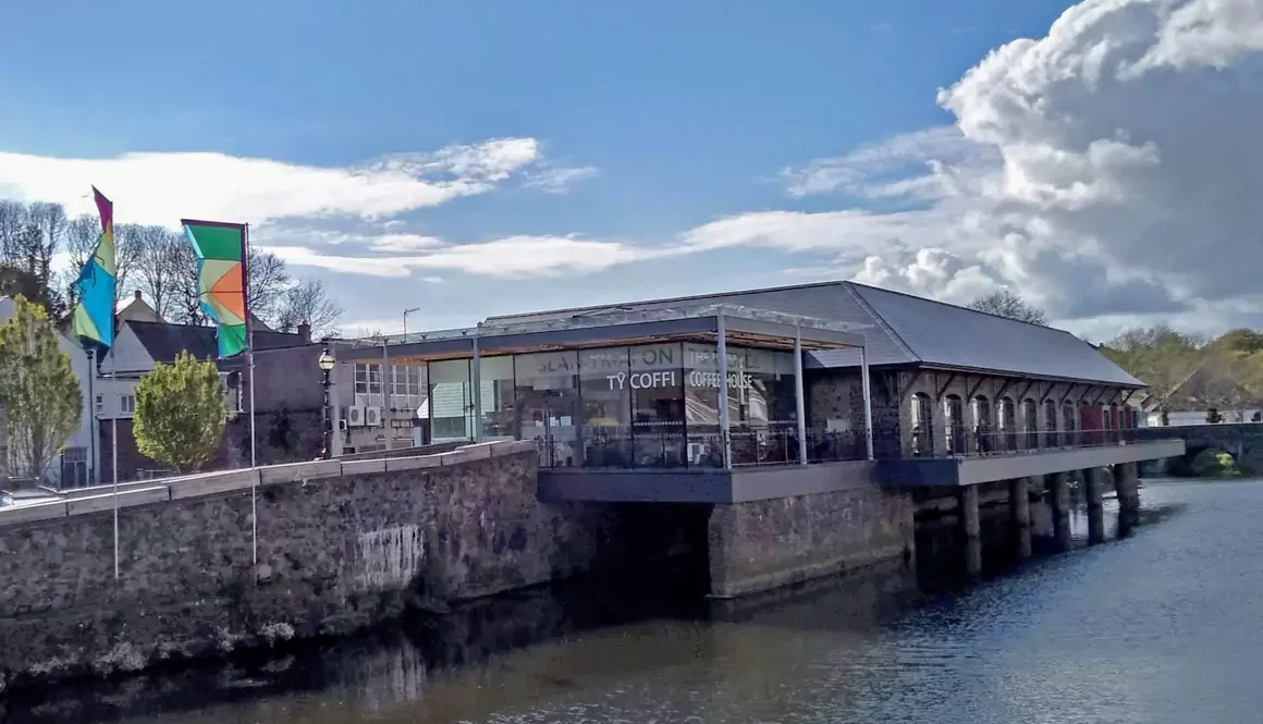Celebrating Contemporary Art in Wales in a New Exhibition