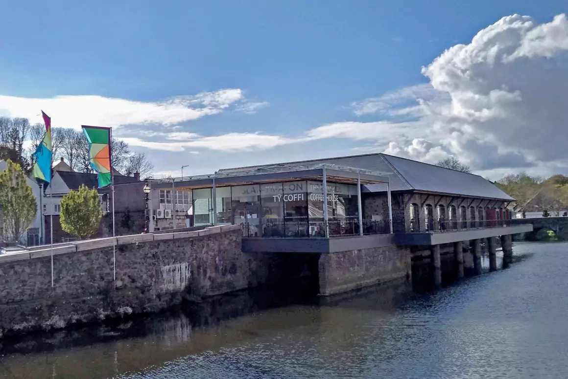 Celebrating Contemporary Art in Wales in a New Exhibition