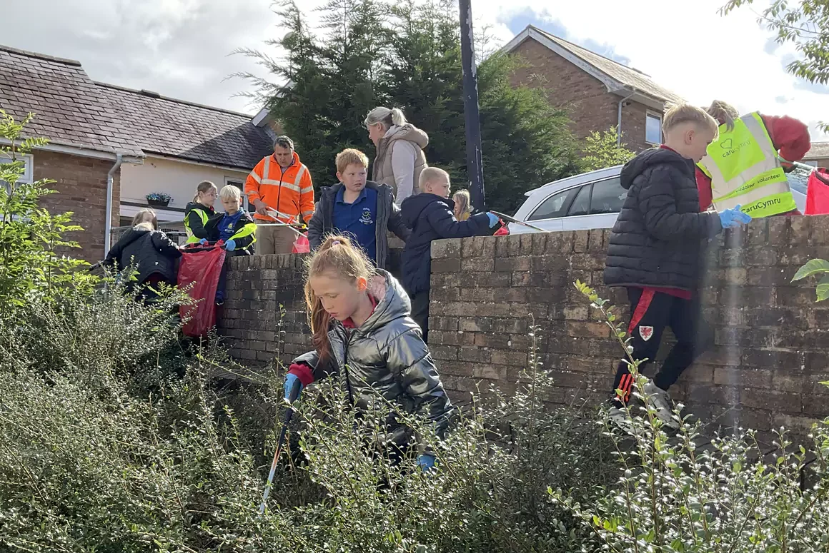 Litter Picking Heroes Clean Up Powys